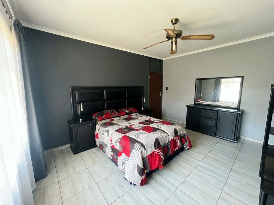 To Let 4 Bedroom Property for Rent in Sasolburg Ext 12 Free State